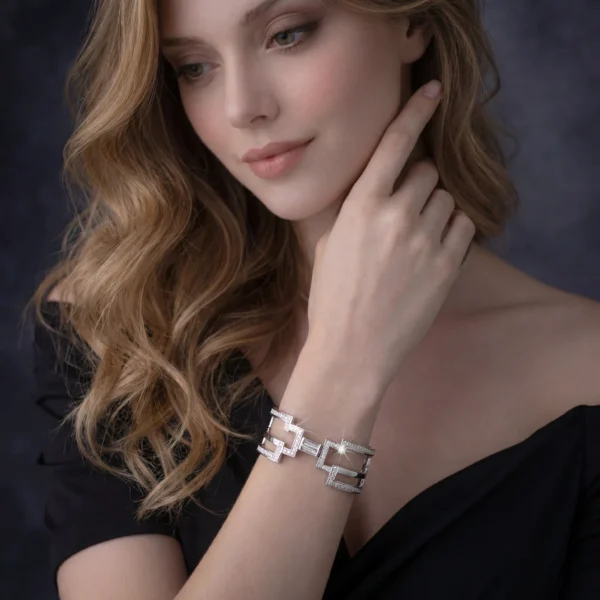 sparkling-diamond-link-bracelet-woman-hand